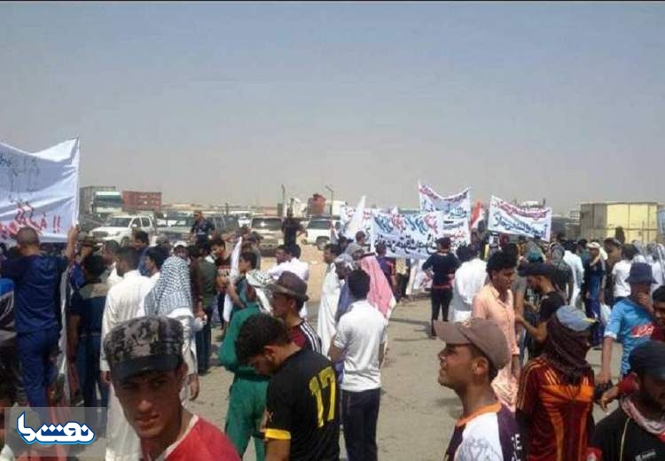 تجمع معترضان عراقی در یکی از بزرگ ترین میادین نفتی جهان