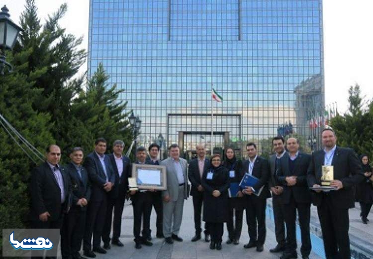  تقدیر از روسای موفق شعب بانک ایران زمین