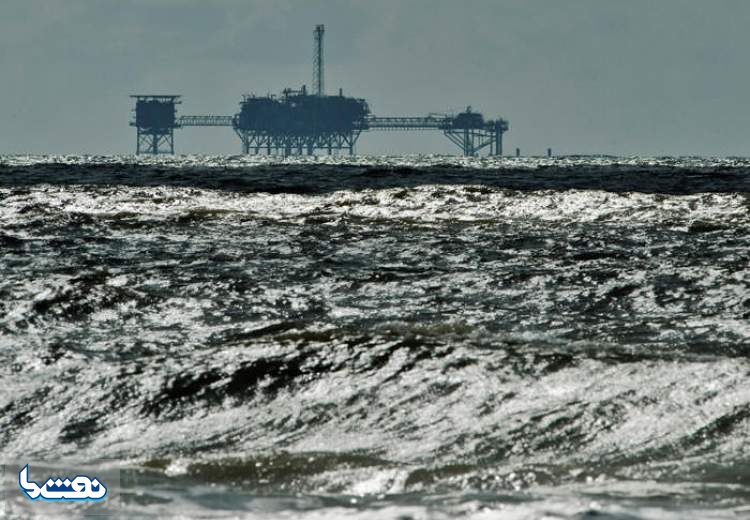تأسیسات نفتی آمریکا آماده رویارویی با طوفانی دیگر