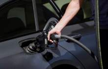 کاهش ۱۰ درصدی قیمت بنزین در آمریکا