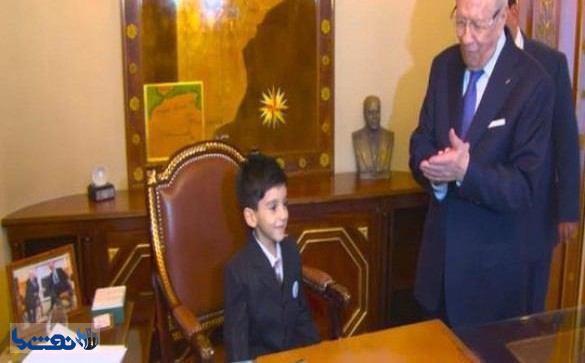 کودک ۵ ساله رییس‌جمهور تونس شد/ عکس