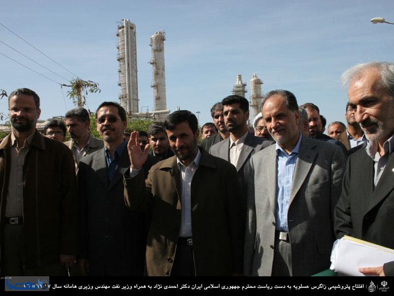 عکس / افتتاح پتروشیمی در عسلویه با حضور احمدی نژاد و هامانه 