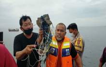 لاشه هواپیمای مسافربری اندونزی پیدا شد