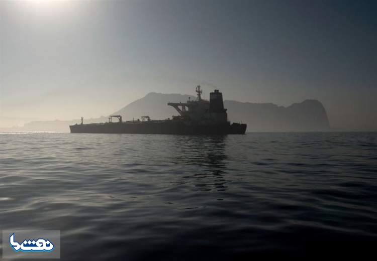 غرق شدن یک نفتکش در یمن و آلودگی نفتی