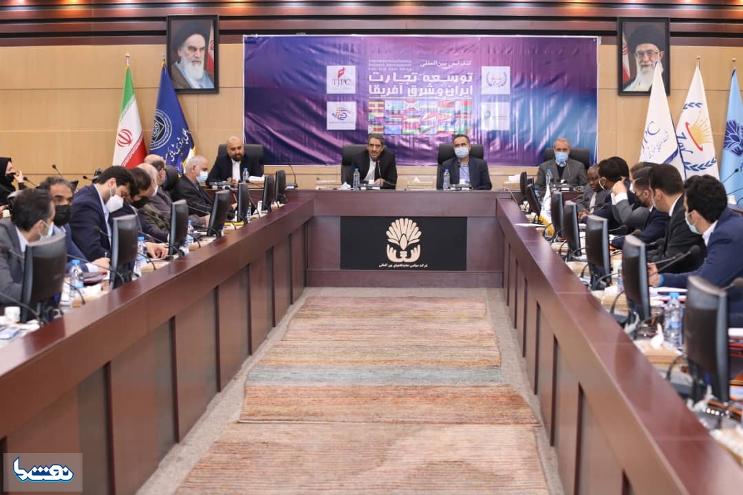 حضور پتروشیمی تخت جمشید در همایش توسعه تجارت ایران و شرق آفریقا 