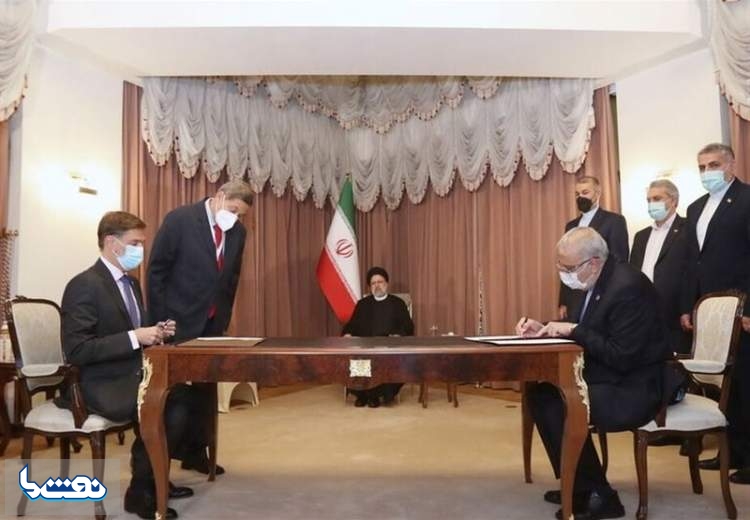 ایران و ونزوئلا تفاهم‌نامه همکاری نفتی امضا کردند