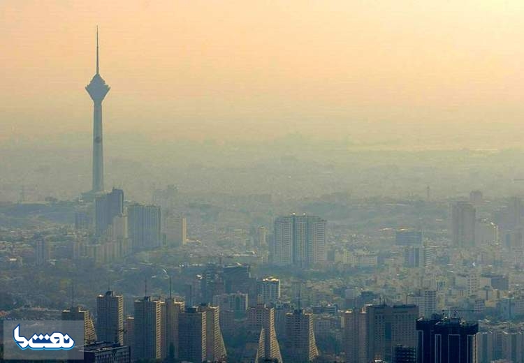 آسمان تهران در وضعیت قرمز