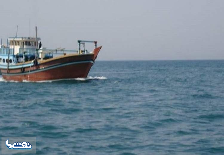 توقیف شناور حامل سوخت قاچاق در خلیج‌فارس