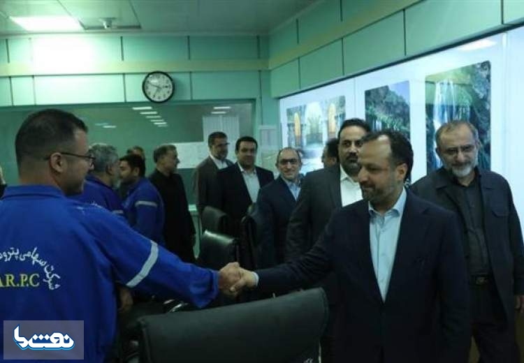بازدید وزیر اقتصاد از پالایشگاه و پتروشیمی شازند