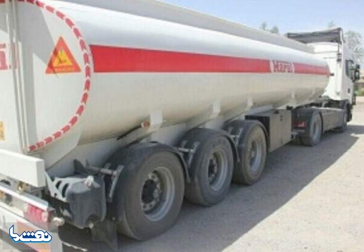 توقیف کامیون حامل نفت قاچاق در خرم‌آباد