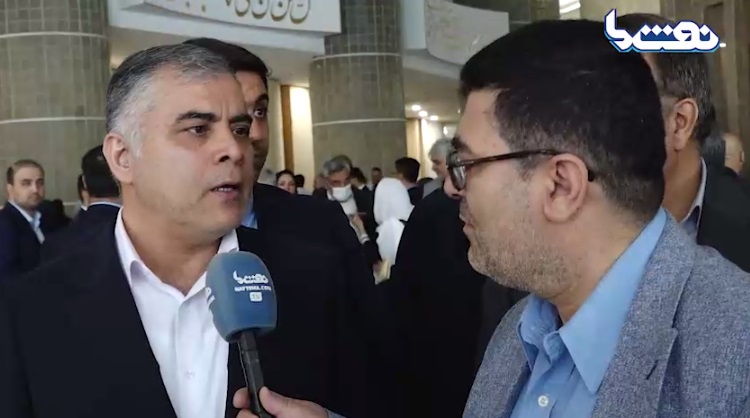 ​​​​​​​ مردمی سازی سهام شرکتهای ملی نفت و گاز در دست مطالعه است  