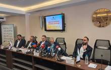 کاهش صادرات فرآورده های نفت، گاز و پتروشیمی در ۵ ماهه اول امسال